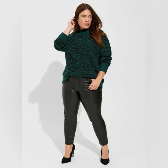 NWT Torrid Perfect Skinny Faux Leather High Rise Pant in Deep Black Size 22 - Picture 6 of 17